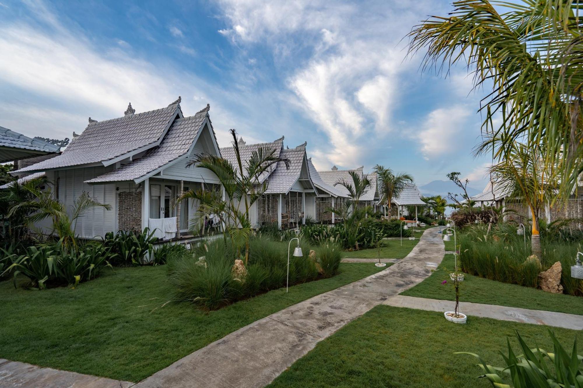 Paus Putih Hotel Нуса Лембонган Екстериор снимка