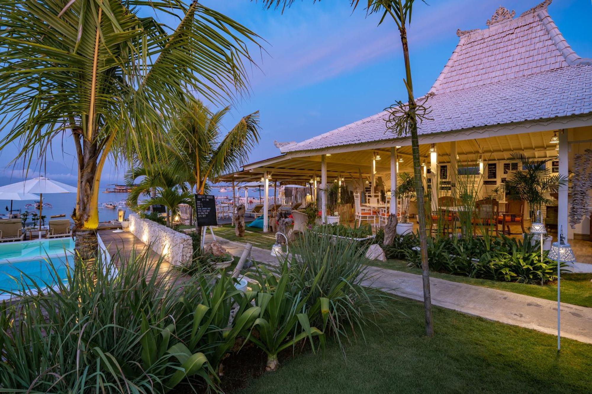 Paus Putih Hotel Нуса Лембонган Екстериор снимка
